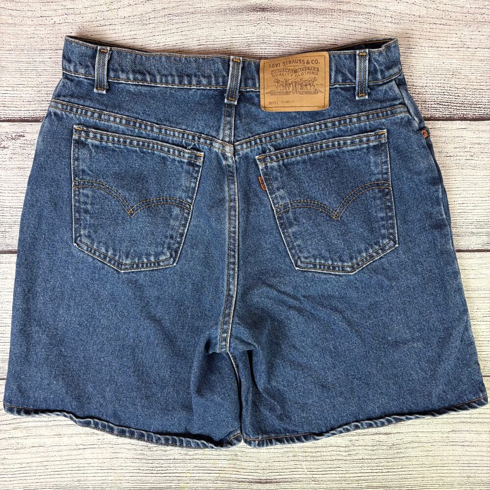 Vintage 1990s Levi's 36951 High Waisted Denim Mom Jeans